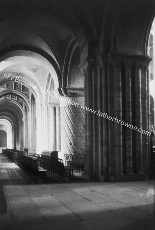 CATHEDRAL S.AISLE & PILLARS